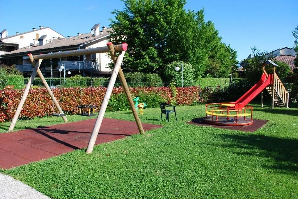 Casa Tita Con Garage Apartman Desenzano del Garda Olaszország